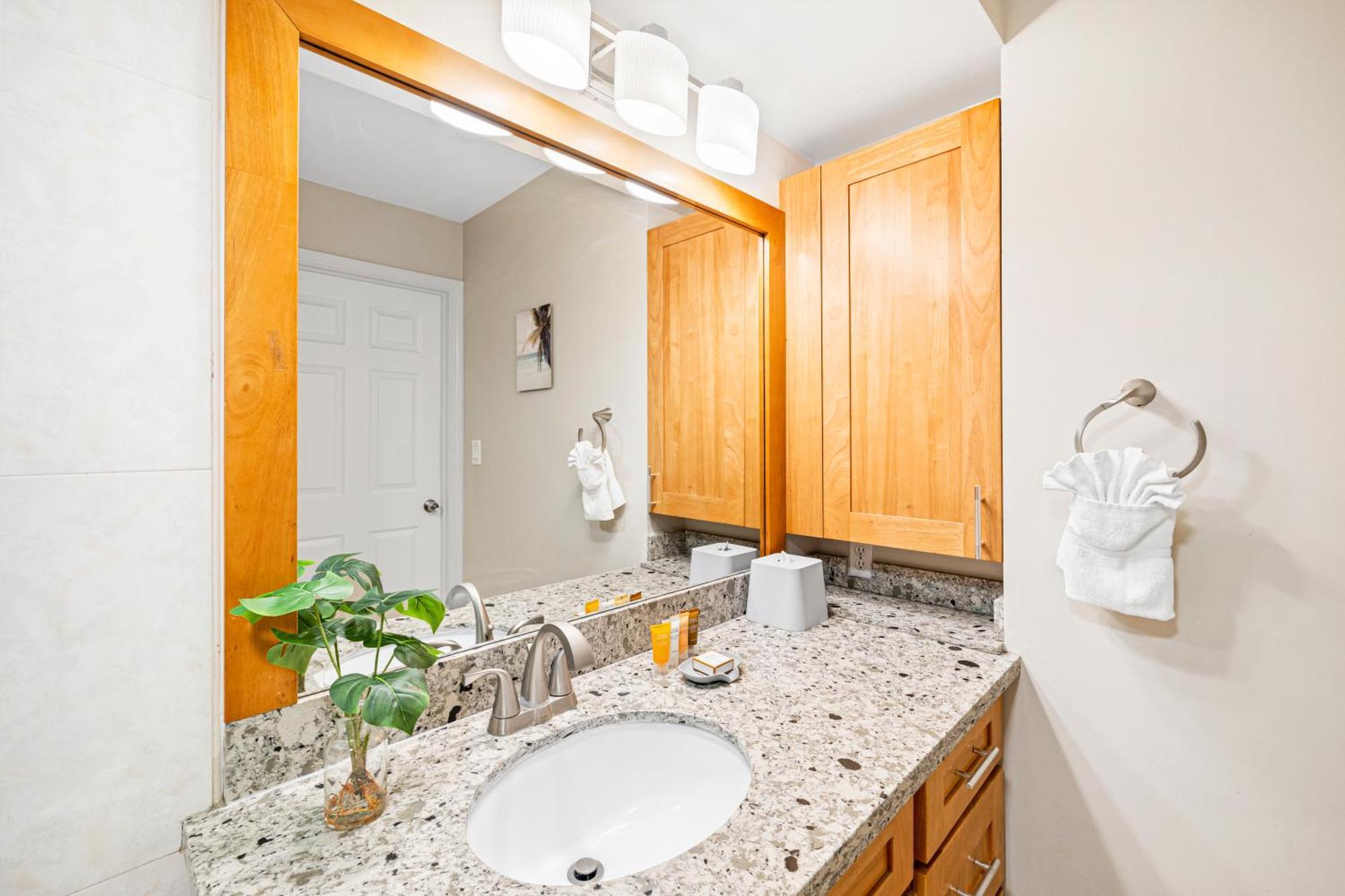 Great Ocean View Condo, Near Beach With Free Parking! ホノルル エクステリア 写真
